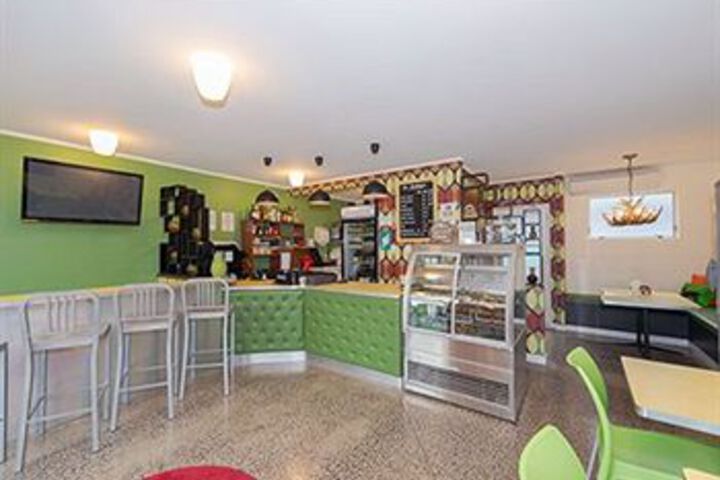 Clarion Suites Ambassador in Hamilton