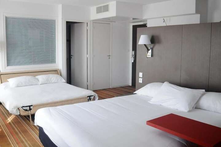 Room 21 of 71
