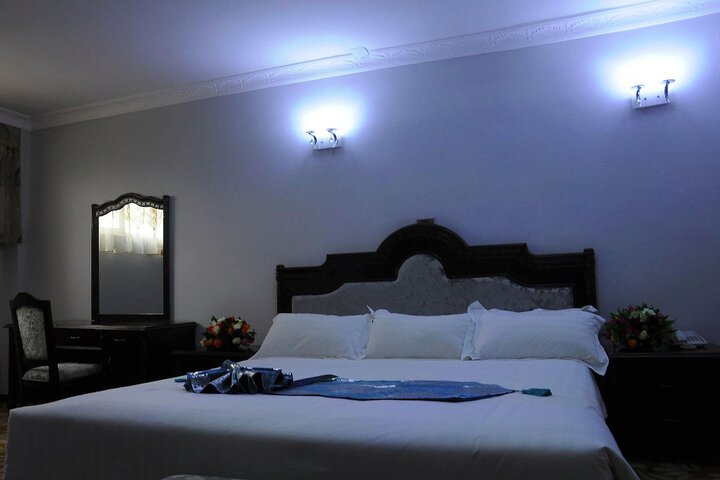 Room 7 of 84