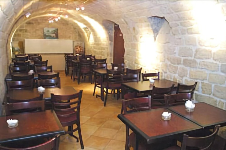 Guest Lobby