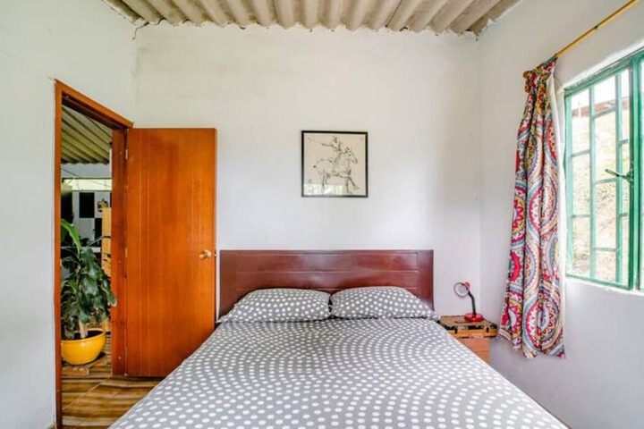 Room 8 of 36
