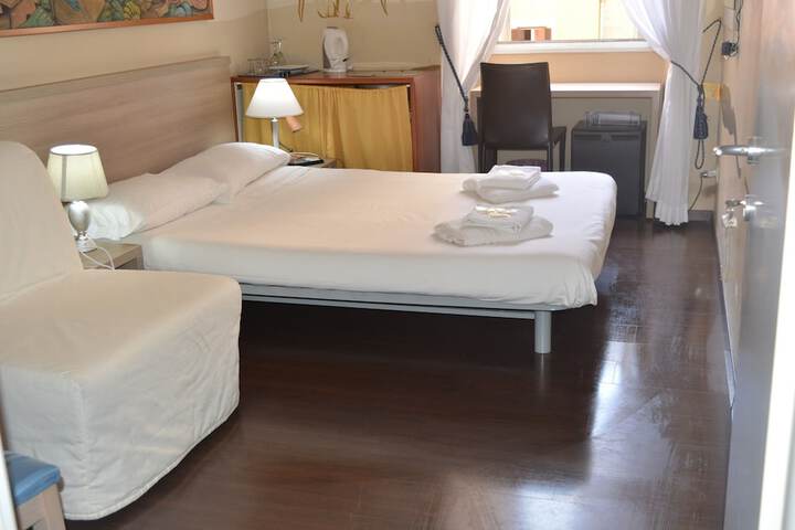 Room 11 of 50