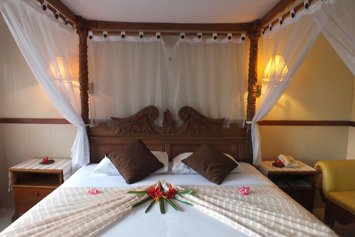 Room 3 of 35