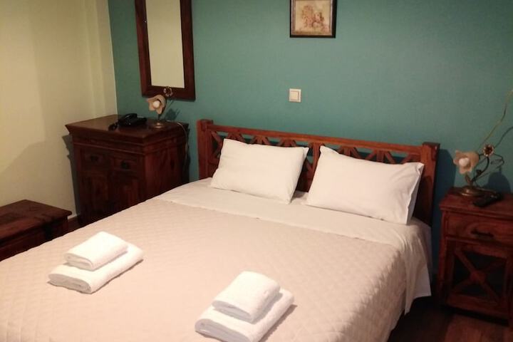 Room 33 of 71