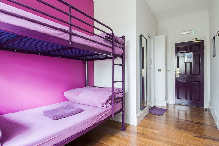 Room 8 of 69