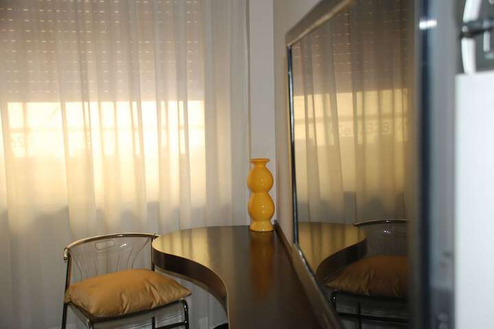 Room 16 of 33