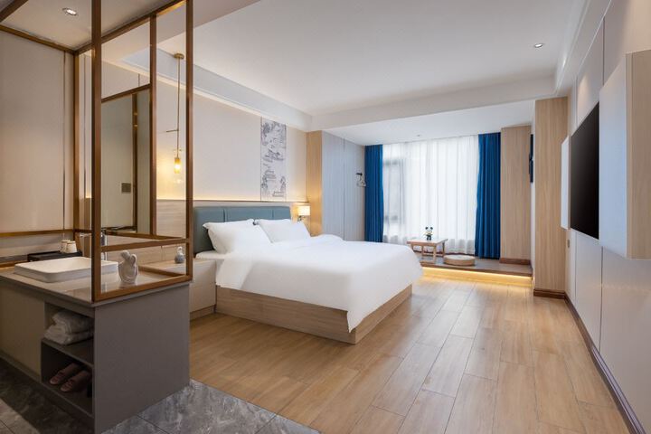 Plato hotel