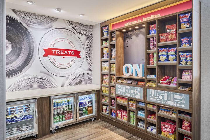 Snack bar