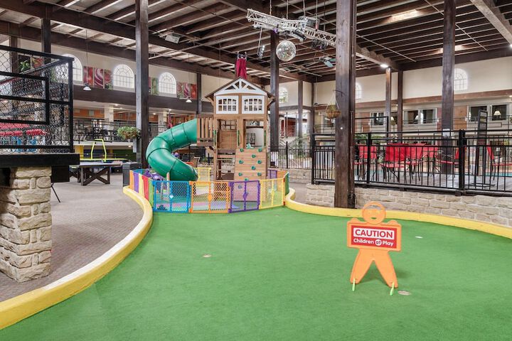 Mini-golf