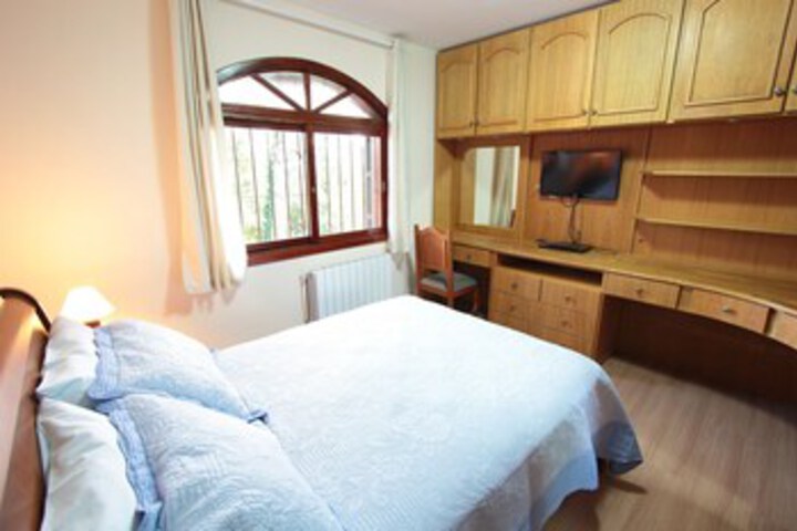 Room 21 of 29