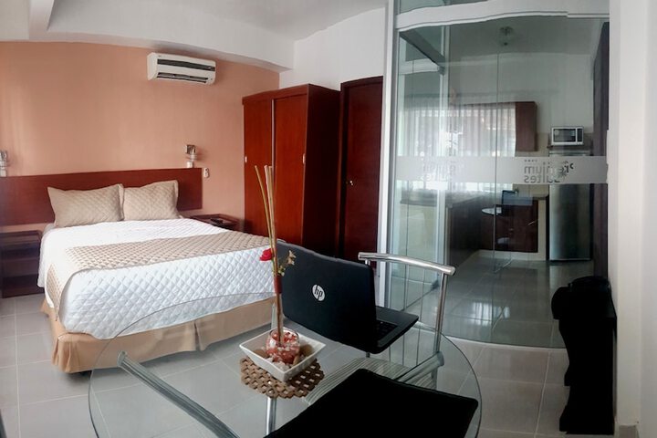 Room 108 of 122
