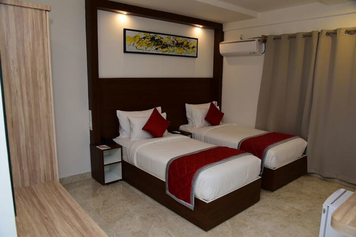 Room 6 of 45