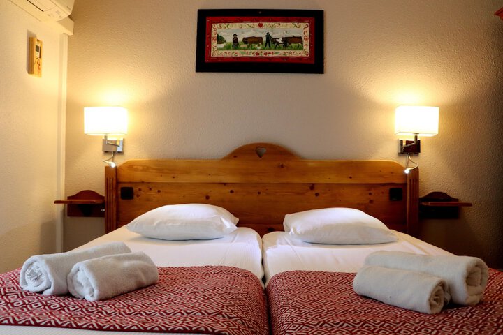 Room 16 of 49