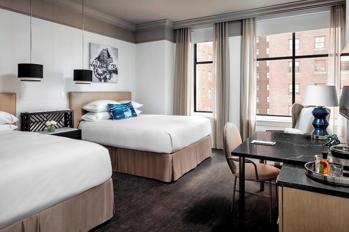 2 Queen Beds (2 of 6)