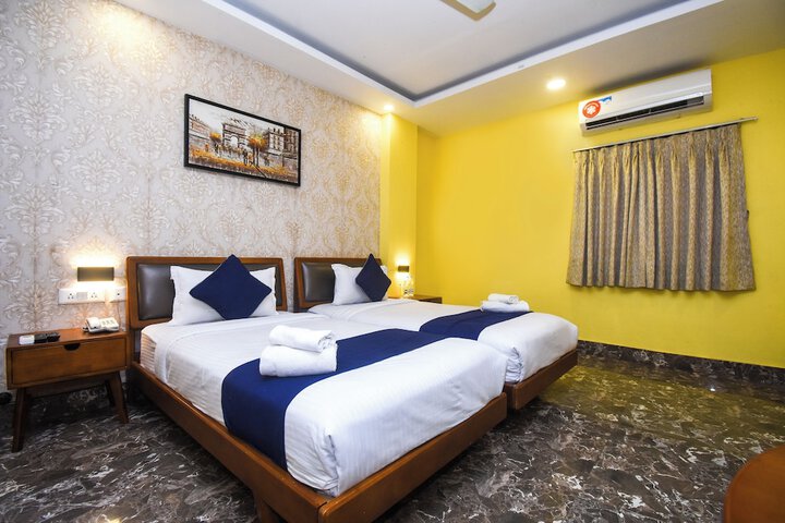 Room 2 of 16