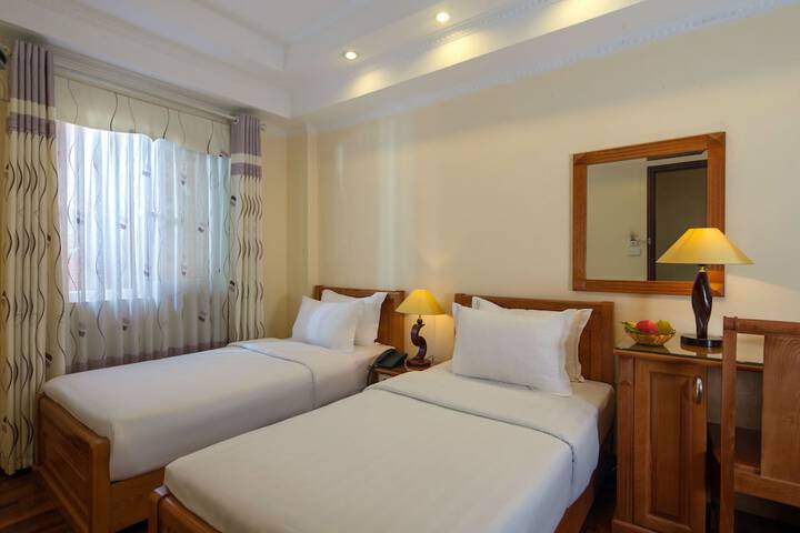 Room 5 of 30