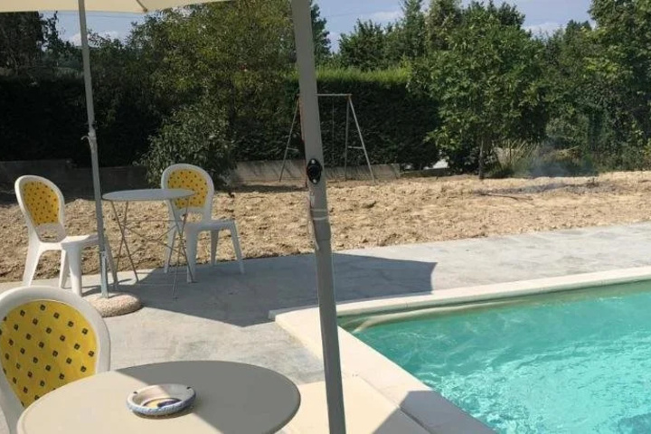 Pool 16 of 26