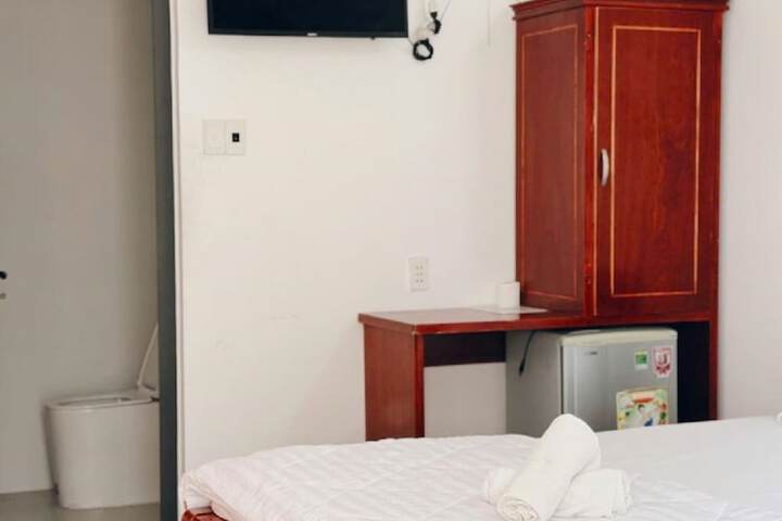 Room 14 of 26