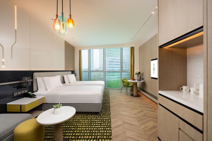 Room 16 of 63