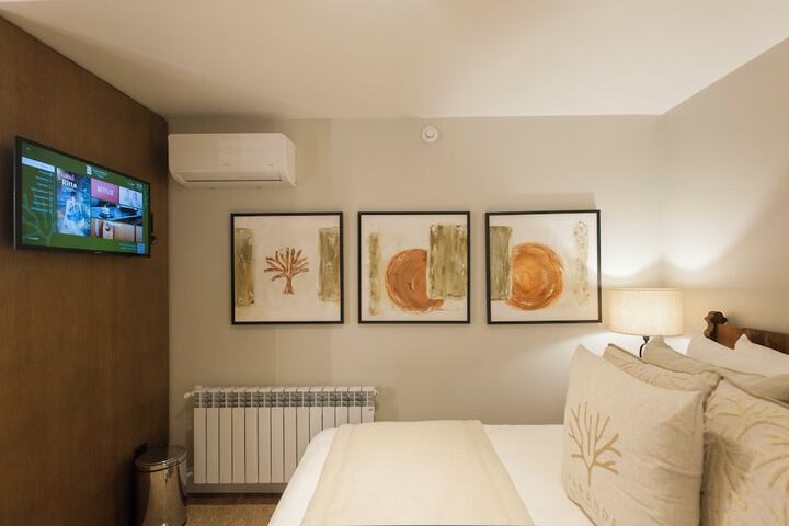 Room 21 of 56