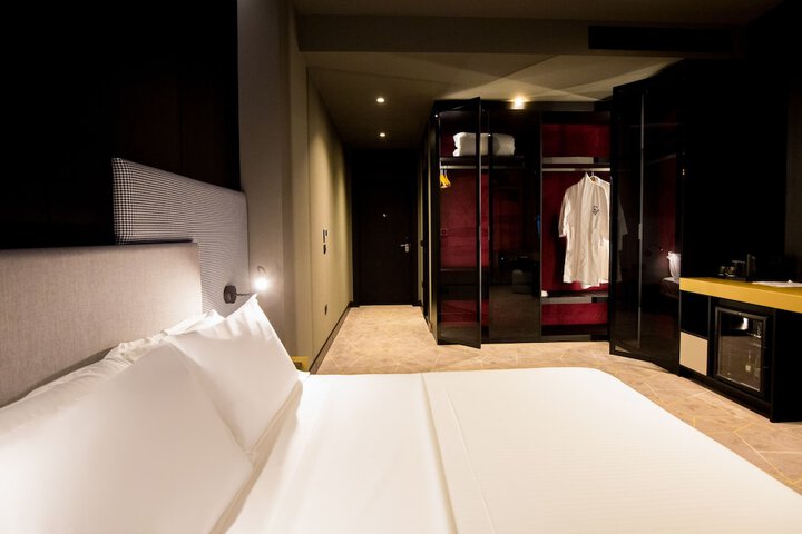 Room 7 of 29
