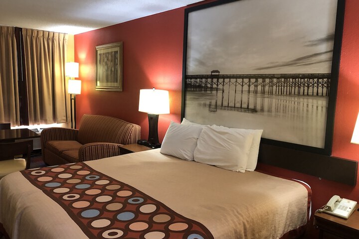 1 King Bed (2 of 12)