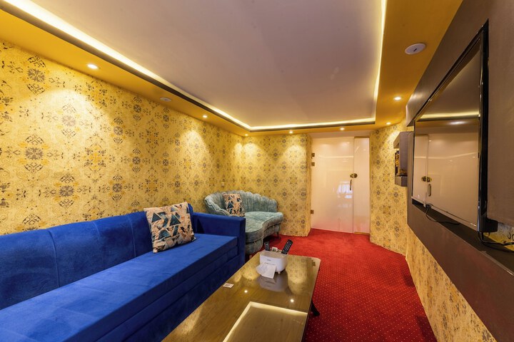 Room 37 of 55