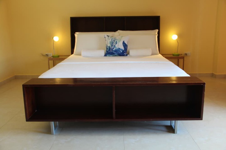 Room 13 of 80