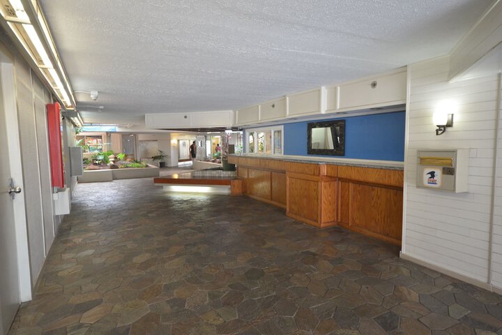 Kuhio Village #1006A by RedAwning in Honolulu, HI