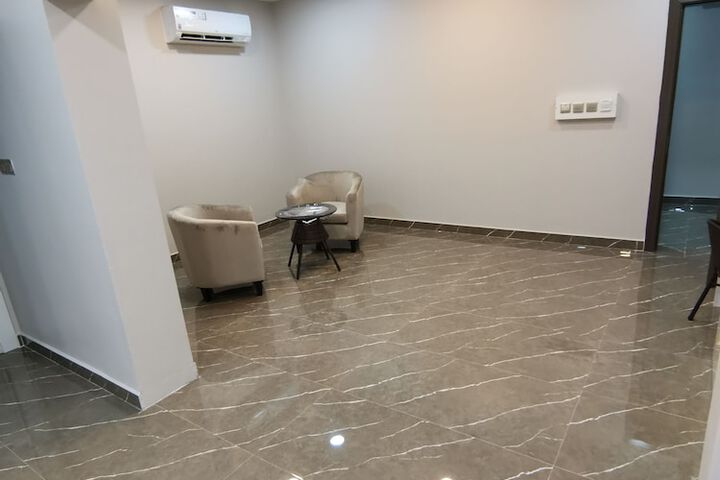 Room 5 of 14