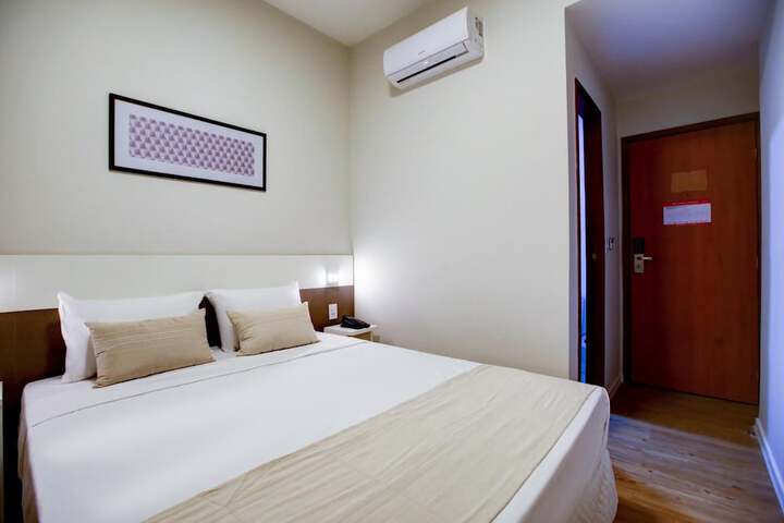 Room 29 of 39