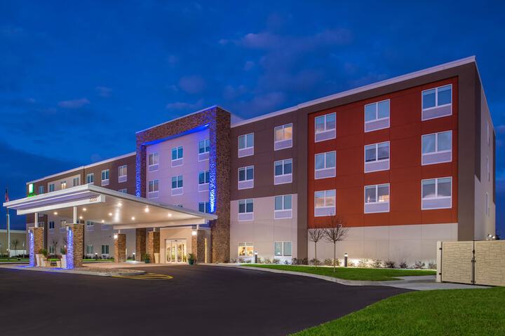 Hotel 81 of 87