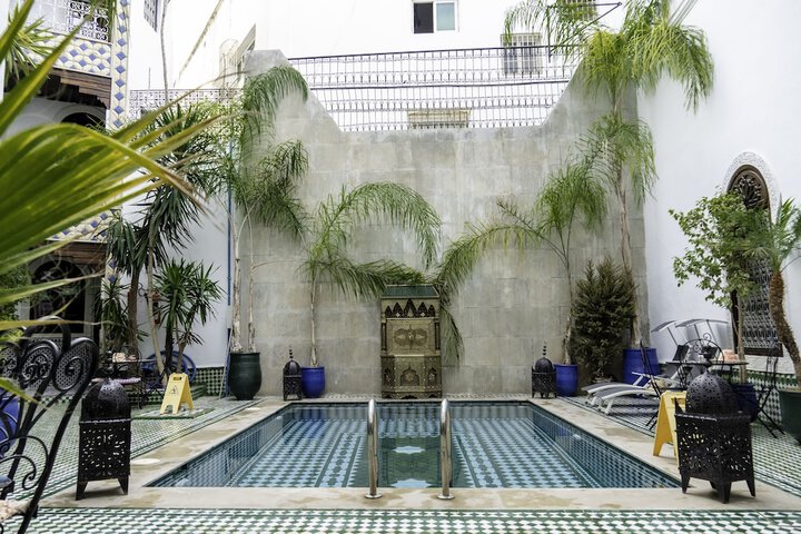 Pool 99 of 134