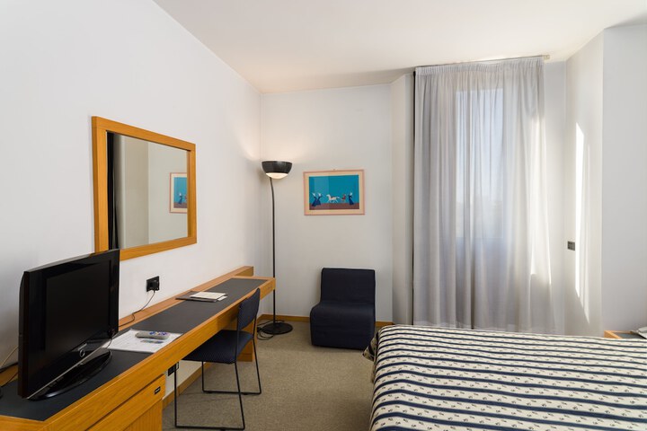 Room 18 of 59