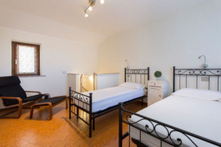 Room 201 of 450