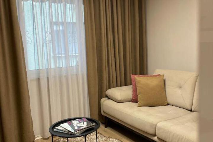 Room 2 of 9