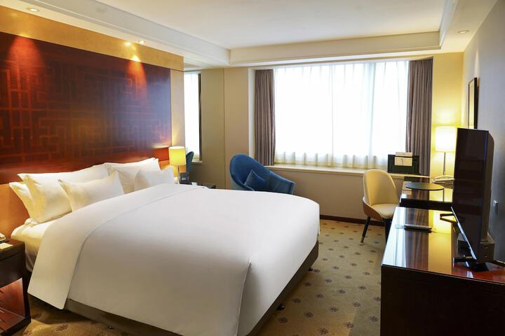 Room 37 of 156