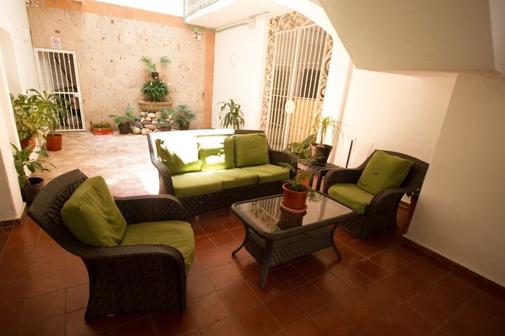 Entrance & Lobby