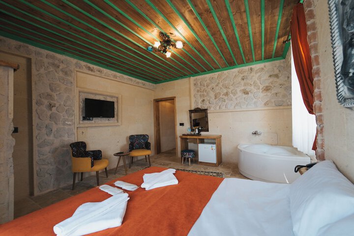 Room 43 of 189