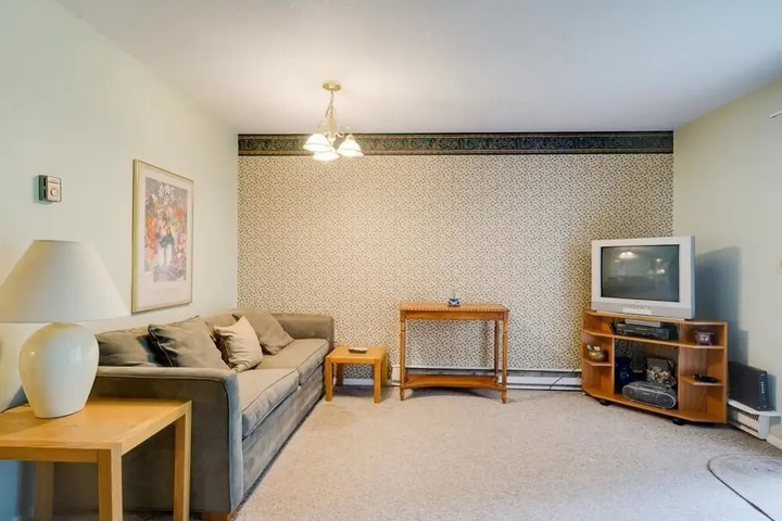 Room 3 of 14