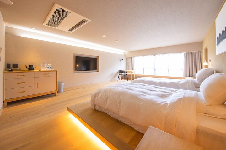 Room 26 of 107