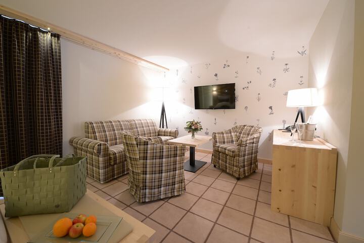 Room 15 of 65
