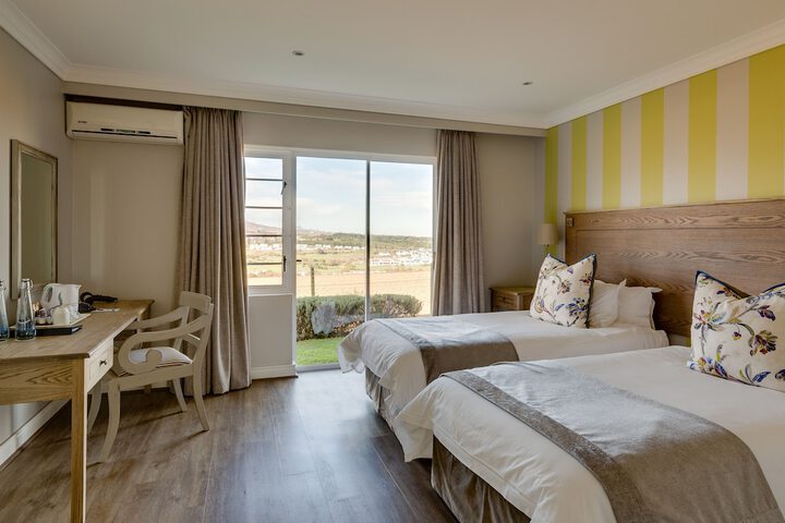 Room 3 of 121