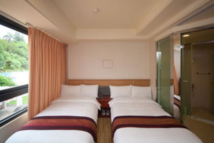 Room 15 of 47