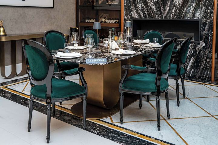 Dining 64 of 85