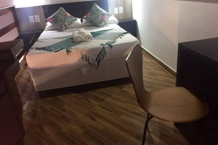 Room 12 of 40