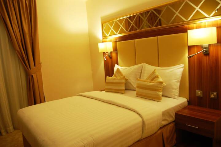 Room 20 of 34