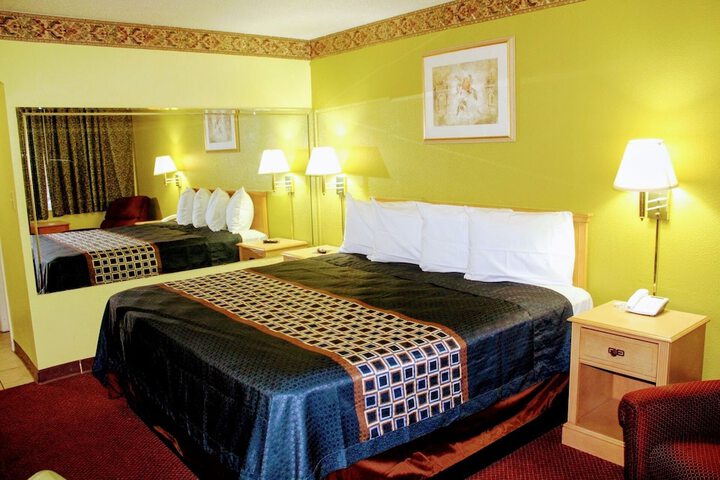 Room 7 of 51