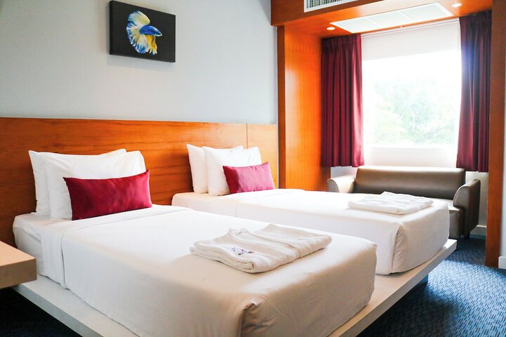 Room 35 of 62