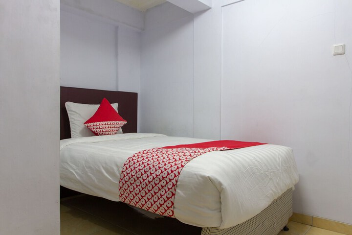 Room 8 of 44